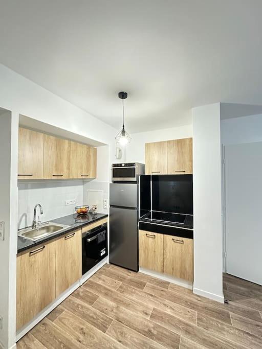 Ferienwohnung Cosy House A 6 Min Du Rer A Et Psa Carrières-sous-Poissy Exterior foto